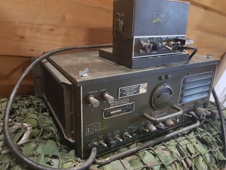 Radio Receiver U-S-ARMY R-19J/TRC-1-GY 