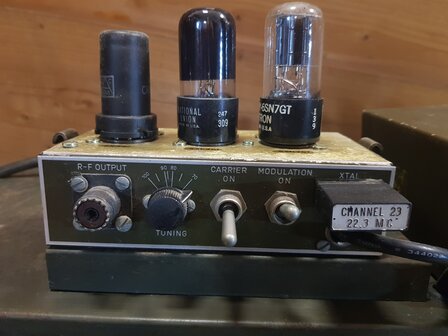 Radio Receiver U-S-ARMY R-19J/TRC-1-GY 